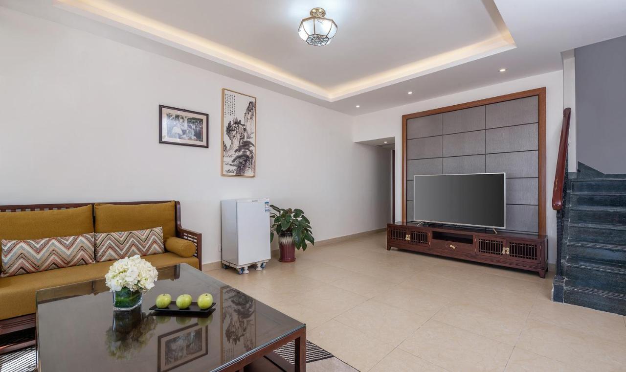 Hotel South China 4*